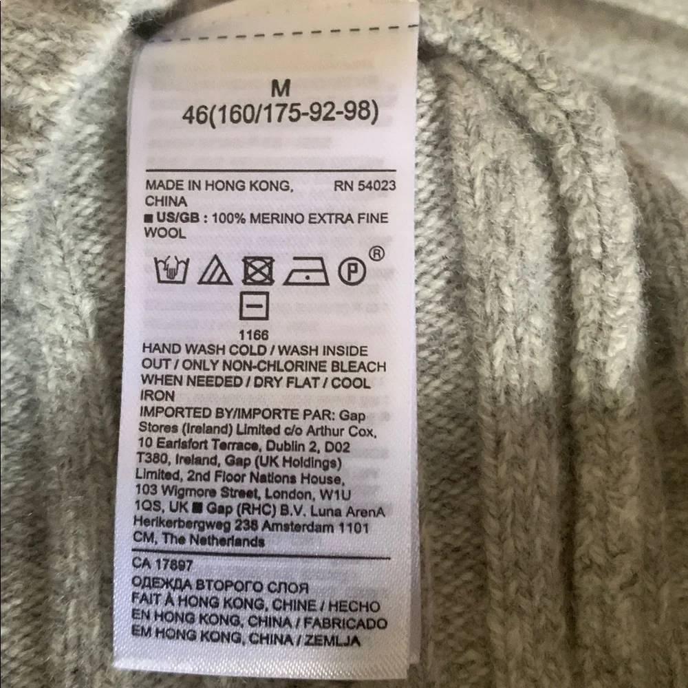 Banana Republic Light Gray Cable Knit Sweater SZ M - Picture 10 of 10